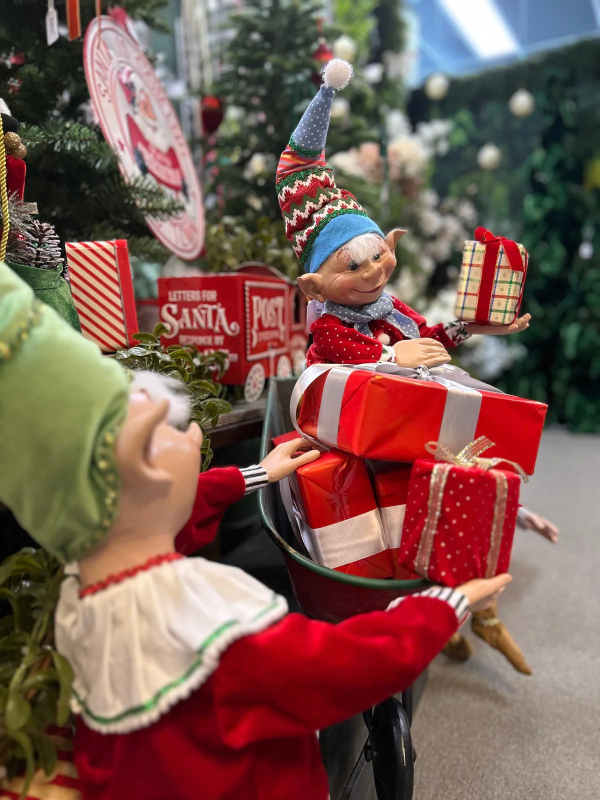 CHRISTMAS ELF LARK 50CM