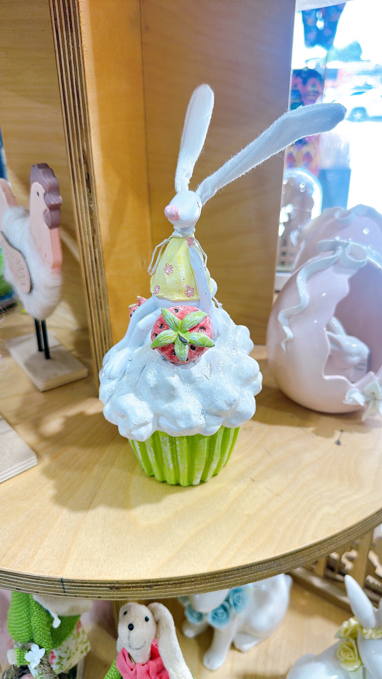 WHITE BUNNY ON CUPCAKE