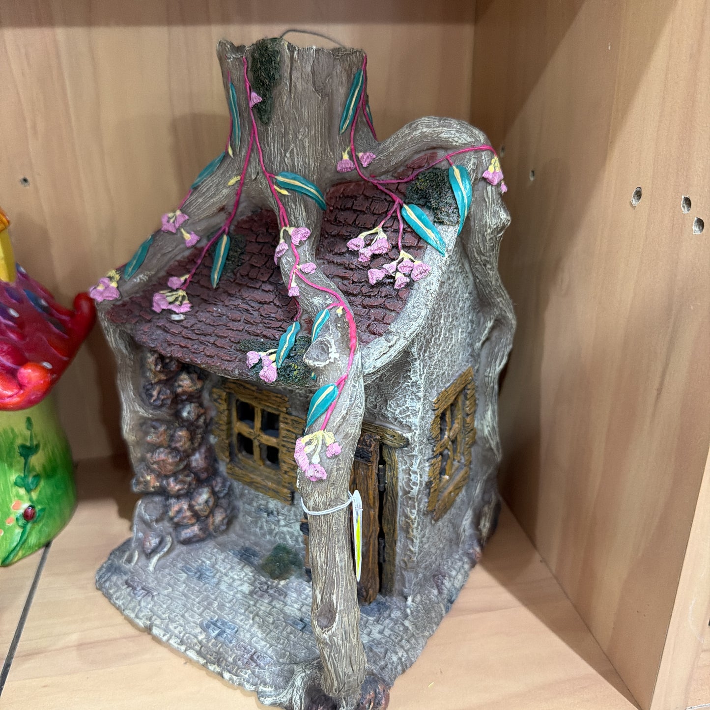 🌿 Enchanted Fairy Tree House – Resin Garden Decor