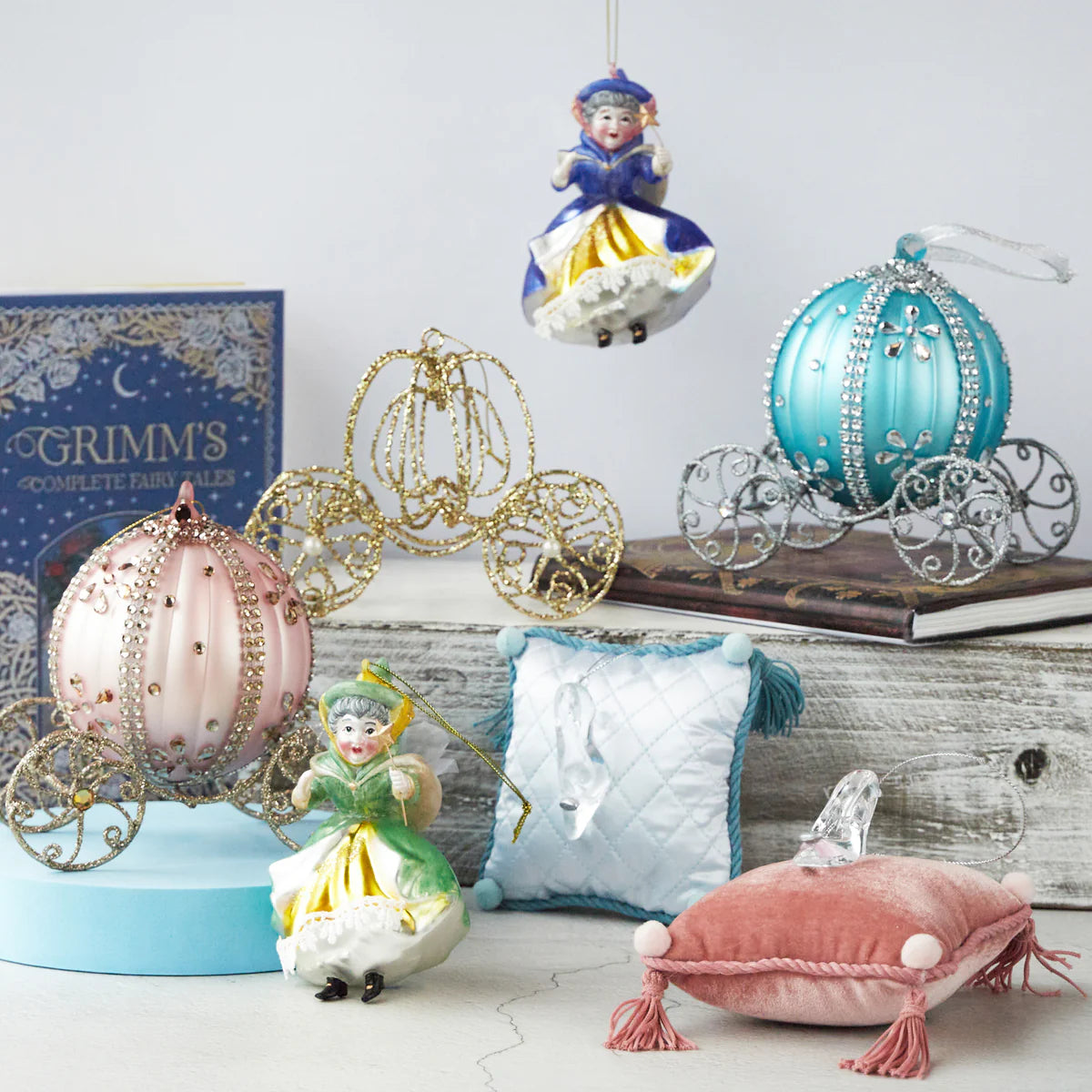 CINDERELLA SLIPPER PILLOW PINK