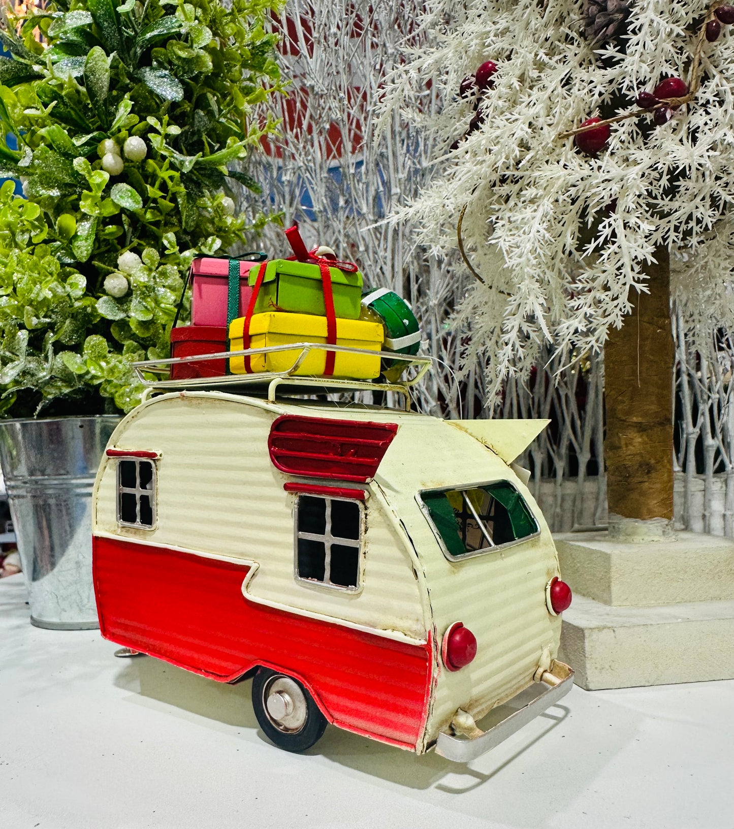 Tin Christmas Caravan 18cm*15cm