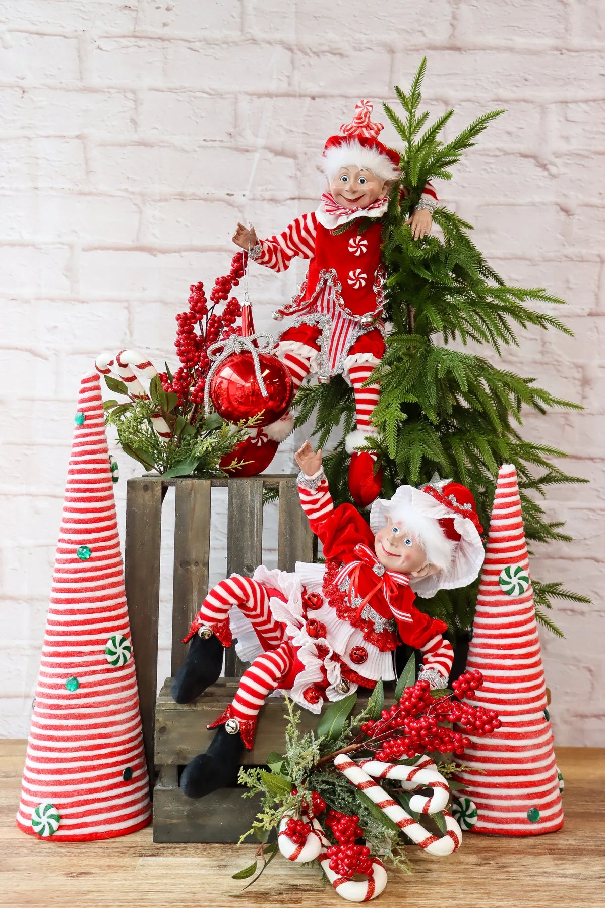 CHRISTMAS CANDY STRIPE GAL ELF RED WHITE 65cm
