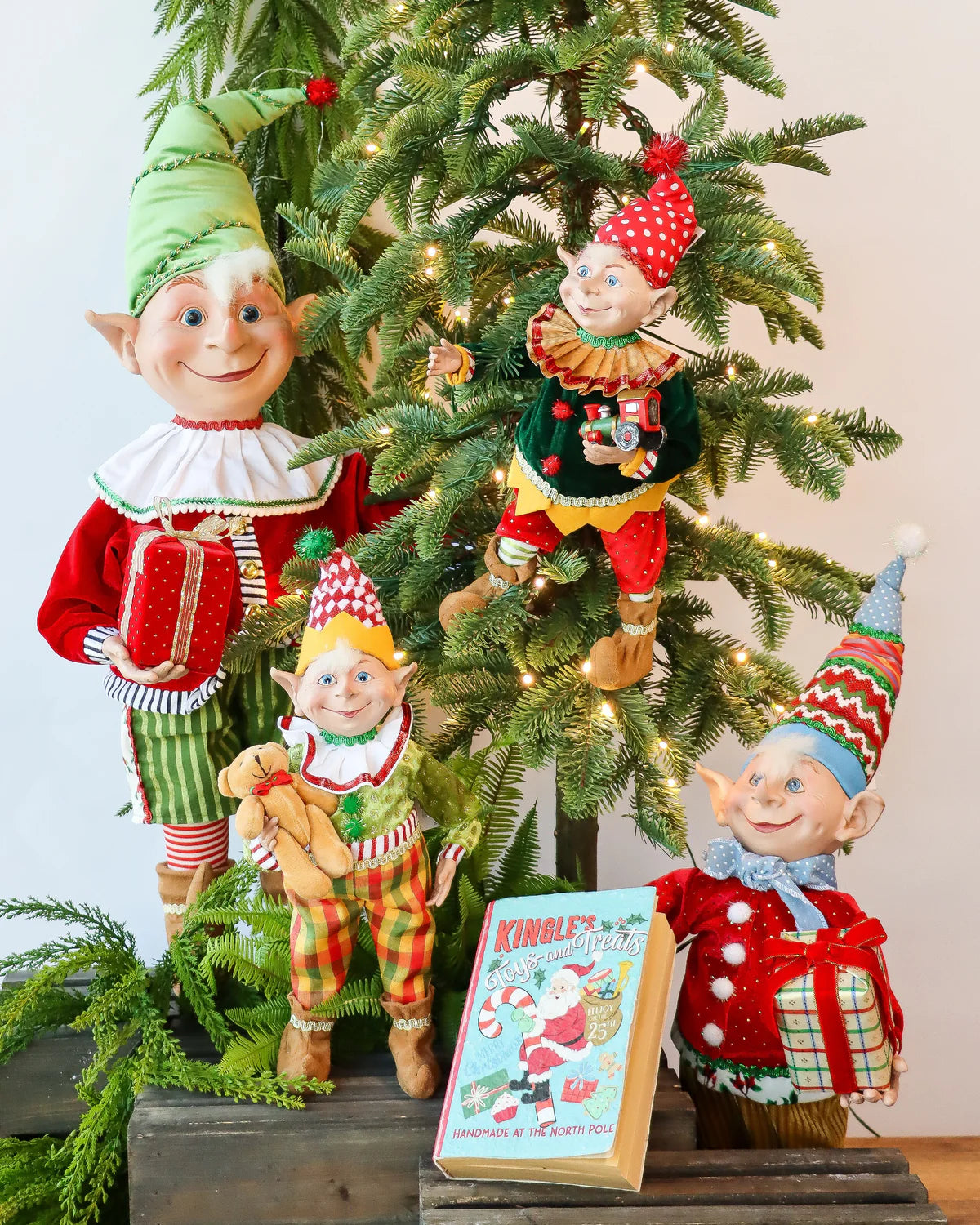 CHRISTMAS ELF GAMBOL 70CM