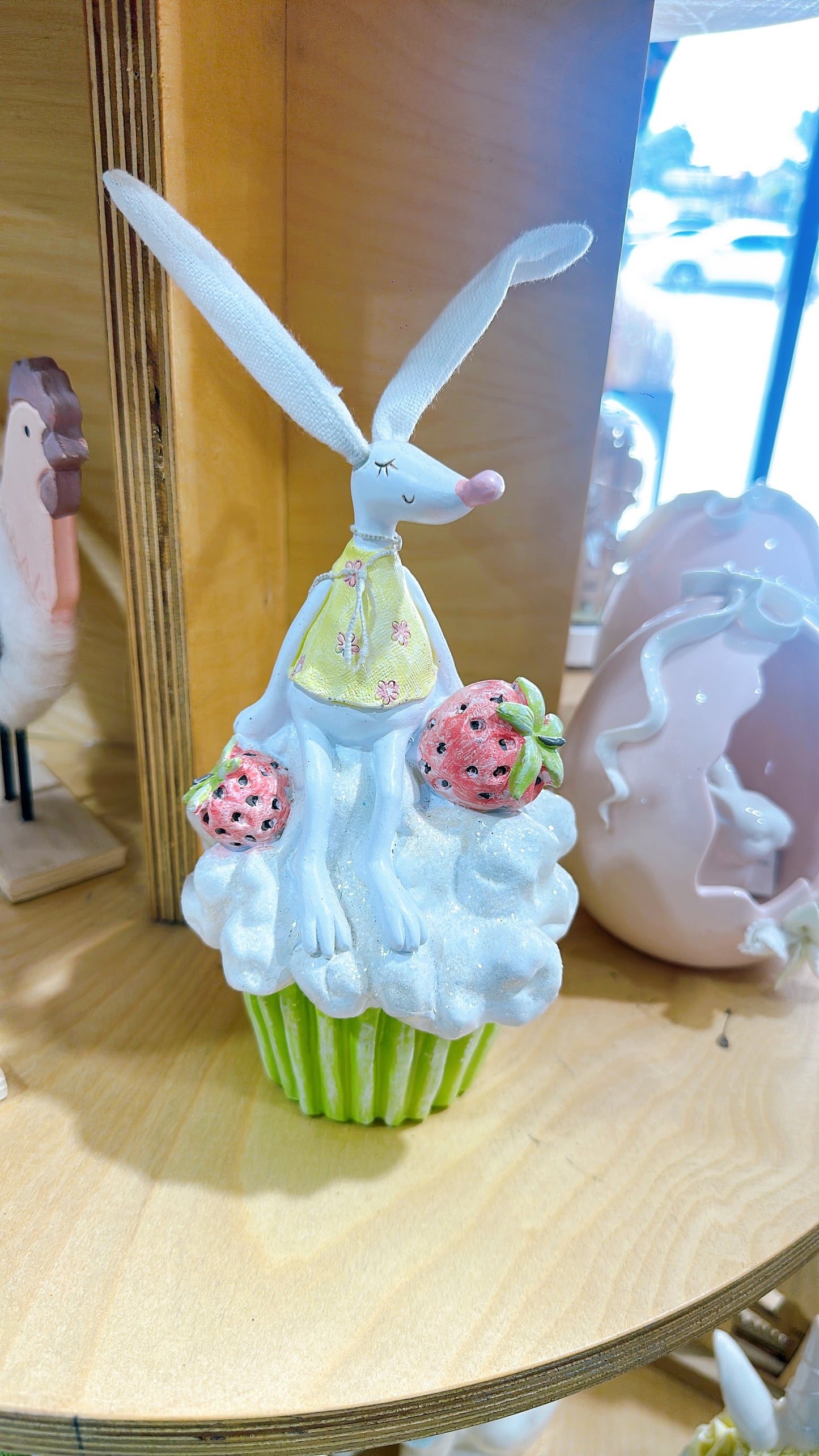 WHITE BUNNY ON CUPCAKE