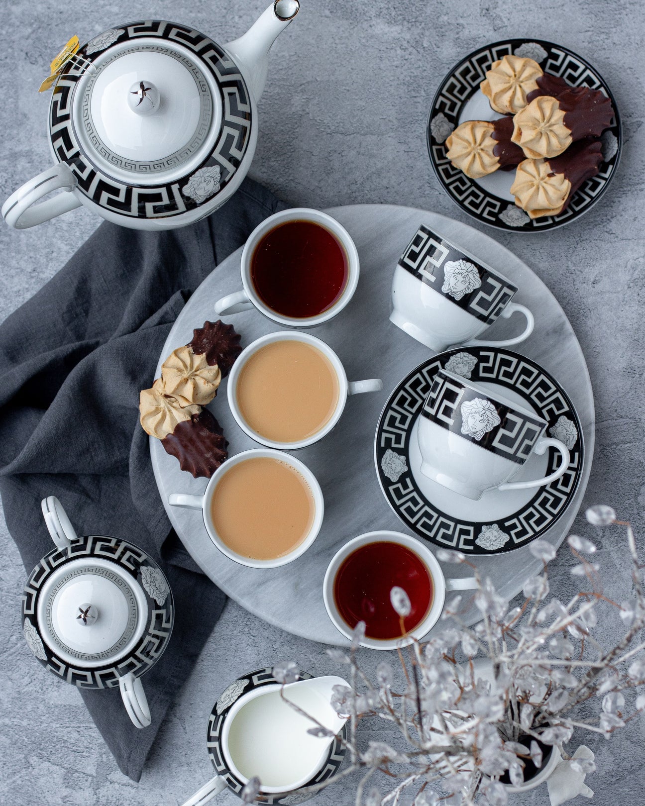 La Medusa Silver and Black 17pc Complete Tea Set With Tea Pot, Sugar and Creamer